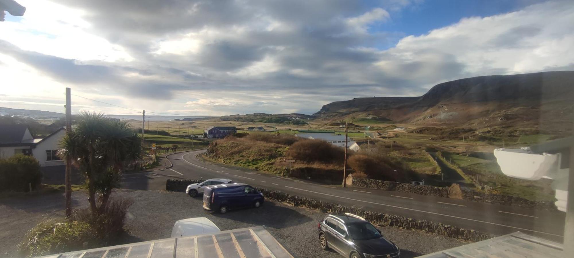 John Eoinin'S Bar And Accommodation Glencolumbkille Extérieur photo