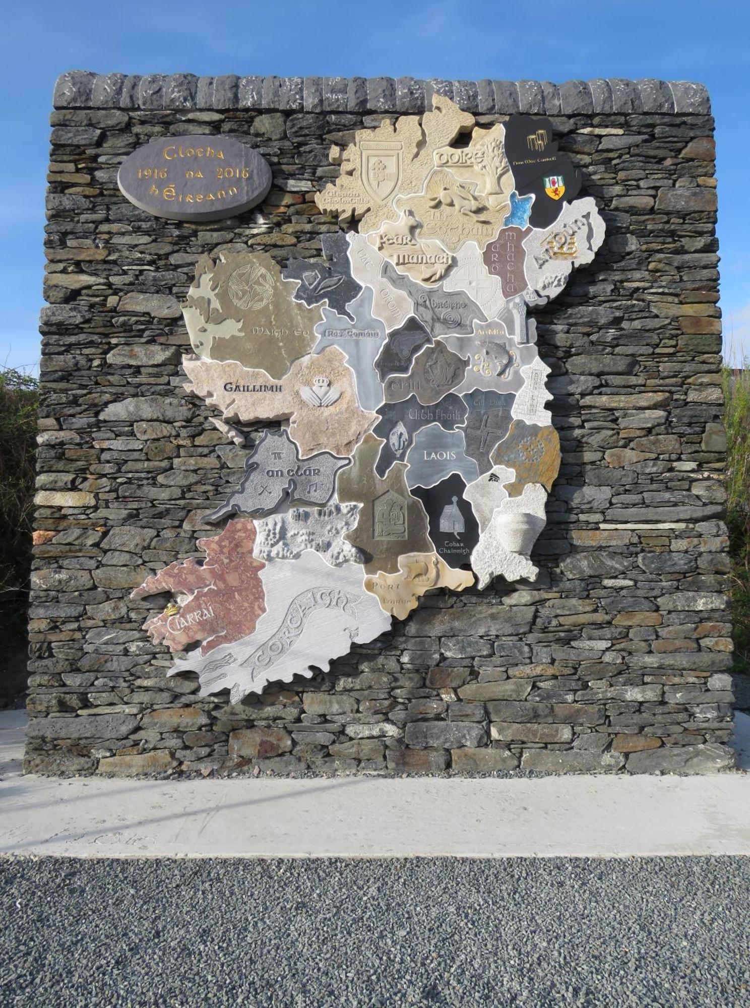 John Eoinin'S Bar And Accommodation Glencolumbkille Extérieur photo